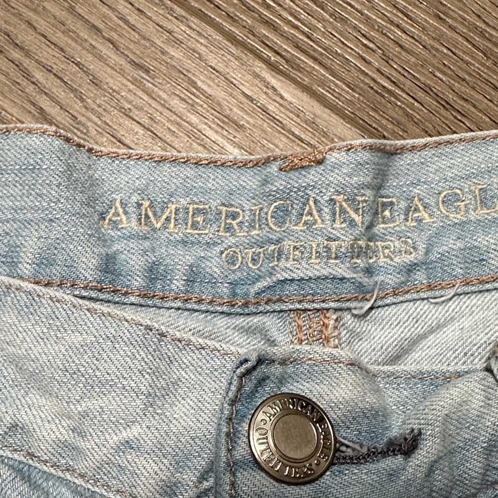 American Eagle Outfitters Light Blue Frayed Jean Shorts - Picture 2 of 9